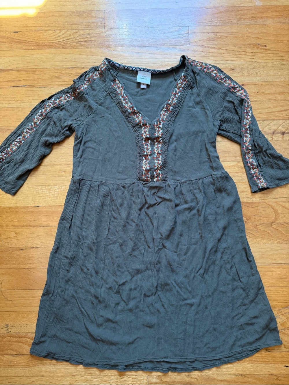 Knox Rose Olive Embroidered V-Neck Women’s Dress